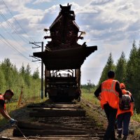 Капремонт. Так работает разборочный поезд. :: Лариса Красноперова