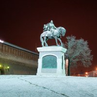 Коломна. Дмитрий Донской ночью :: Сергей Никитин