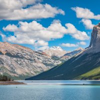 Lake Minnewanka. Alberta. Canada :: Andy Zav