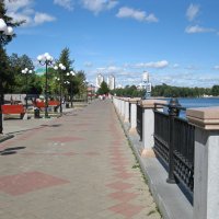 Прогулка по набережной :: Елена Викторова 