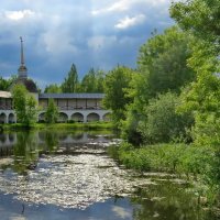 На территории монастыря :: Светлана Петошина
