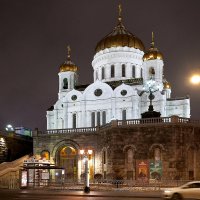Ночная подсветка храма Христа Спасителя :: Николай Соколухин