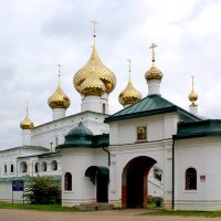 собор мужского монастыря в Угличе :: Татьяна 