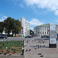 У метро " Арбатская". :: Владимир Драгунский