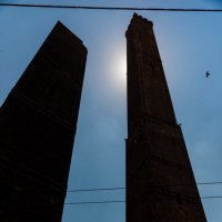 Две башни в Болонье :: Андрей Крючков