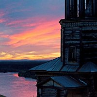 Рассвет на Троицком холме :: Алексей Пономарчук