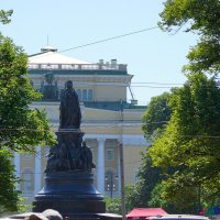 Памятник Екатерине Второй :: Сергей Беляев