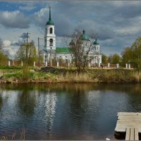 Надкопанье. Церковь Рождества Христова из-за реки Косопаши :: Сергей Никитин