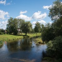 Верея - городок у реки. :: Владимир Безбородов