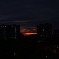 Закат в городе ... :: Лариса Корженевская
