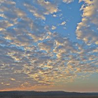 Облака  над "Лысыми  горами" :: Виталий Селиванов 