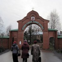 Ворота в Антониево-Дымский мужской монастырь. :: Ирина ***