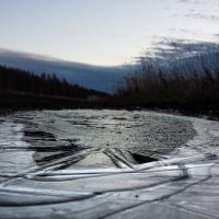 Осенний лед в утреннем свете :: Александр Будов