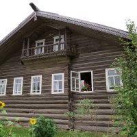 Дом с балконом :: Вера Щукина