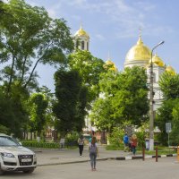 На пути к храму.. :: Анатолий Грачев