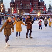 Новогодний ГУМ-каток на Красной площади 2018-2019! :: Татьяна Помогалова