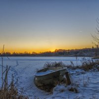 Восход на Якушевском озере :: Сергей Цветков