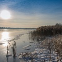 Отражение в зимней Волге. :: Виктор Евстратов