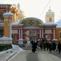 Александро-Невская лавра... :: Юрий Куликов