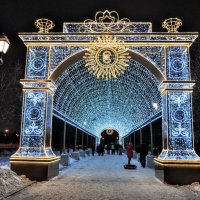 Праздничная арка :: Анатолий Колосов