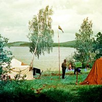 Туристы на берегу озера Таватуй. 1971 год :: alek48s 