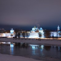 Новгородский кремль в вечернем освещении. :: Валентина Папилова