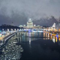 Зимняя Москва река :: Наталия Водяницкая