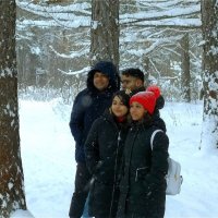 Заморские студенты на фоне снегов России) :: лоретта 