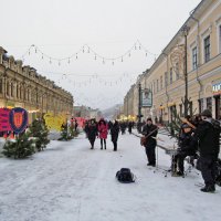 Музыканты играли на Подоле на все праздники... :: Тамара Бедай 