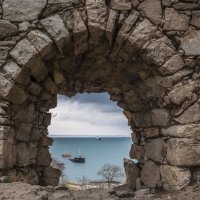 Генуэзская крепость :: Александр Буторин