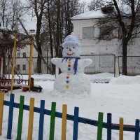 Чем хороша зима, так это снежными скульптурами. :: Галина Бобкина