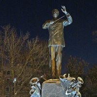 Первый в  России памятник композитору Валерию Халилову :: Виталий Селиванов 