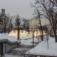 Пушкинский сквер :: Сергей Лындин