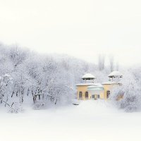 Санаторий в снежном плену.. :: Igor Konstantinov 