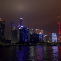 Ночной Шанхай, вид с реки Хуанпо :: Юрий Поляков