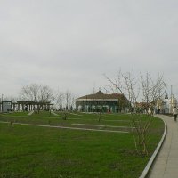 Новый парк рядом с монастырём :: Александр Рыжов