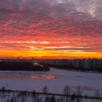 Вчерашний закат на Москвой-рекой :: Владимир Брагилевский