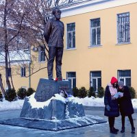 Памятник Александру Солженицыну  на ул. А.Солженицына. :: Татьяна Помогалова