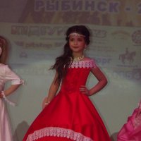 Детский конкурс красоты и талантов. :: Нина Андронова