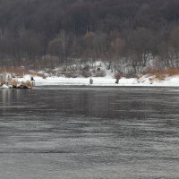 В феврале на Оке :: Виктор 