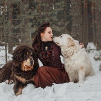 Девушка с собаками :: Roman Sergeev