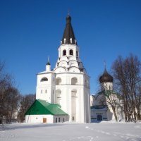 Распятская церковь-колокольня :: Andrey Lomakin