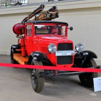 Выставка автомобилей :: Константин Анисимов