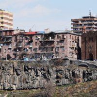 Армения. Ереван.  Ущелье реки Раздан делит город на две половины. :: Galina Leskova