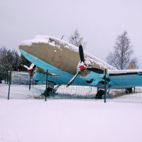 Ладожское озеро (Осиновец). ЛИ-2 в музее Дорога Жизни :: Сергей Никитин