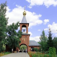 На территории Ачаирского монастыря :: раиса Орловская