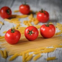 Спагетти и томаты :: Алексей Мезенцев