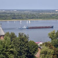 Течёт река Волга :: Александр Гурьянов