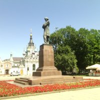 памятник Радищеву,Саратов :: Алексей Кузнецов