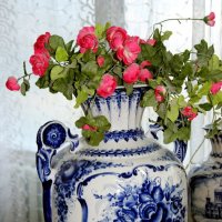 ваза и розы :: Дмитрий Солоненко